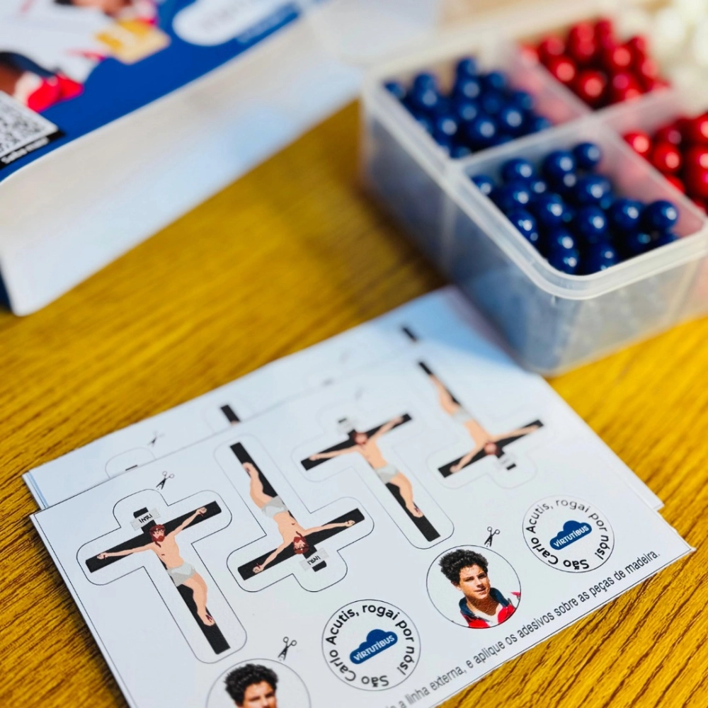 Ateliê de Rosário - São Carlo Acutis Ateliê de Rosário - São Carlo Acutis