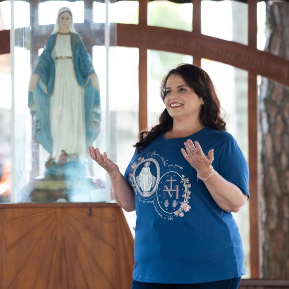Blusa Plus Size Medalha Nossa Senhora das Graças