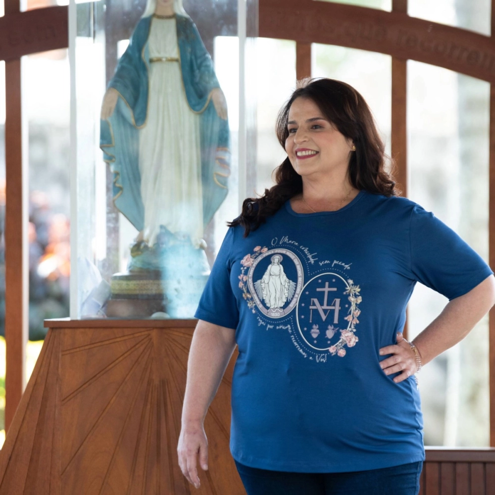Blusa Plus Size Medalha Nossa Senhora das Graças