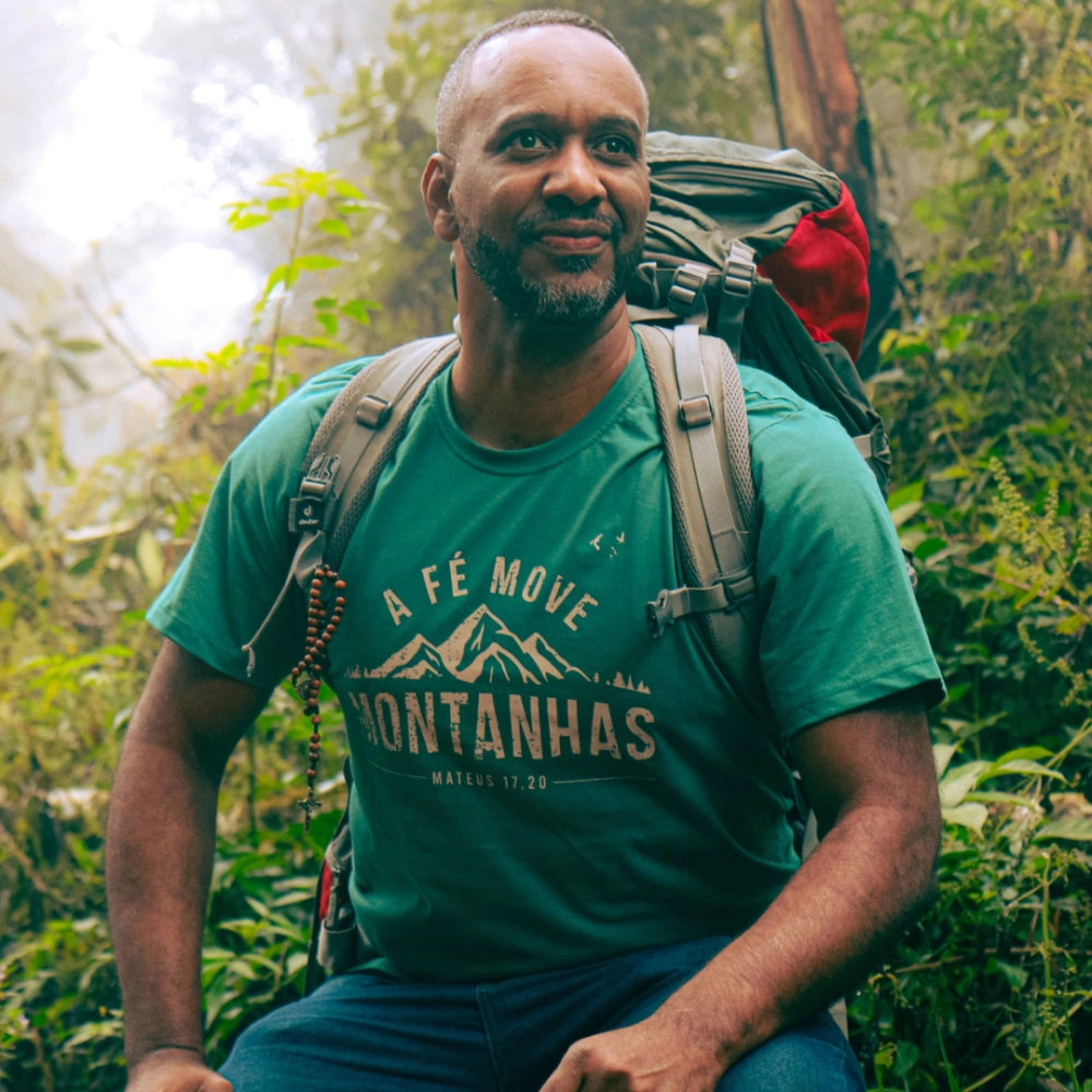 Camiseta A Fé Move Montanhas Camiseta A Fé Move Montanhas