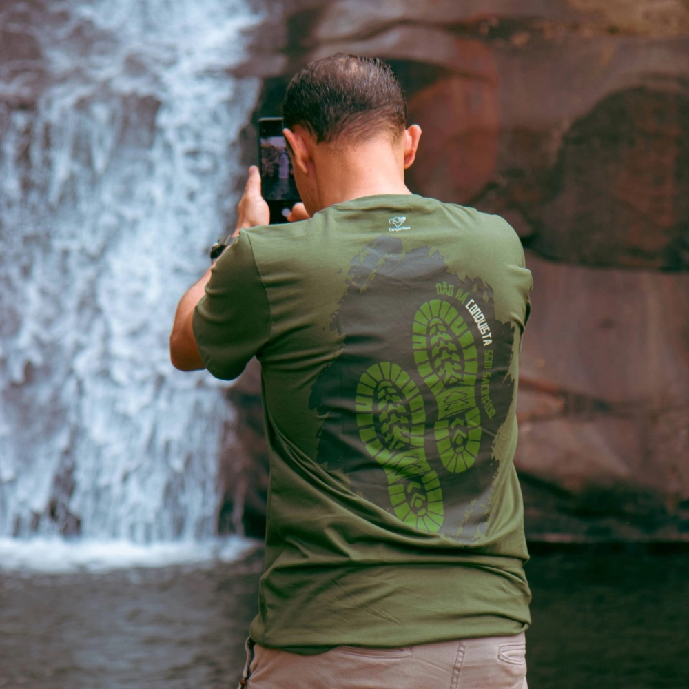 Camiseta não há Conquista sem Sacrifício (Programa Preservação Ambiental) Camiseta não há Conquista sem Sacrifício (Programa Preservação Ambiental)