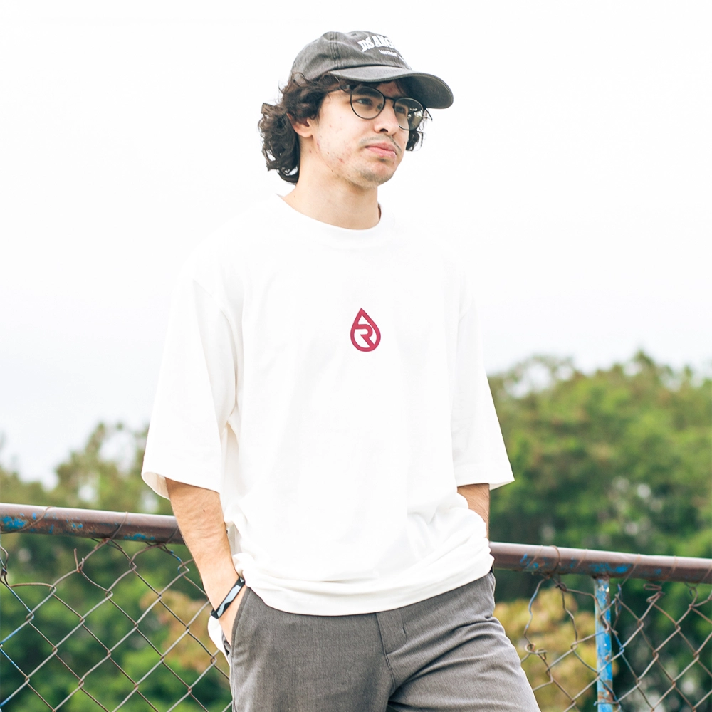 Camiseta Oversized Eu Sou Revolução Jesus