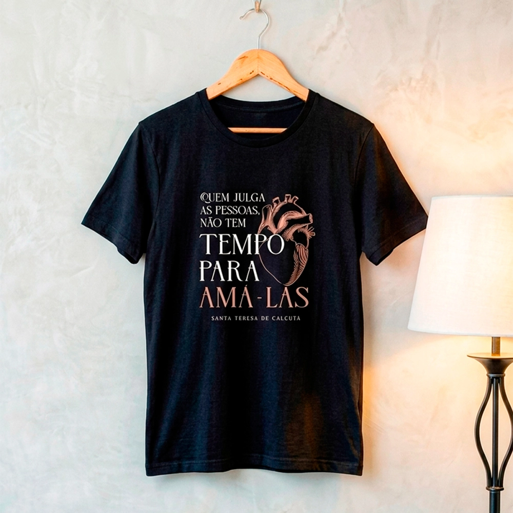 Camiseta Santa Teresa de Calcutá