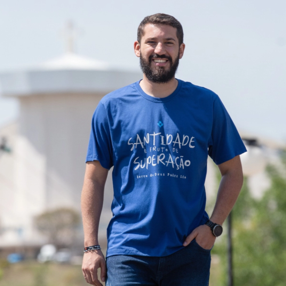 Camiseta Santidade é Fruto de Superação - Padre Léo Camiseta Santidade é Fruto de Superação - Padre Léo