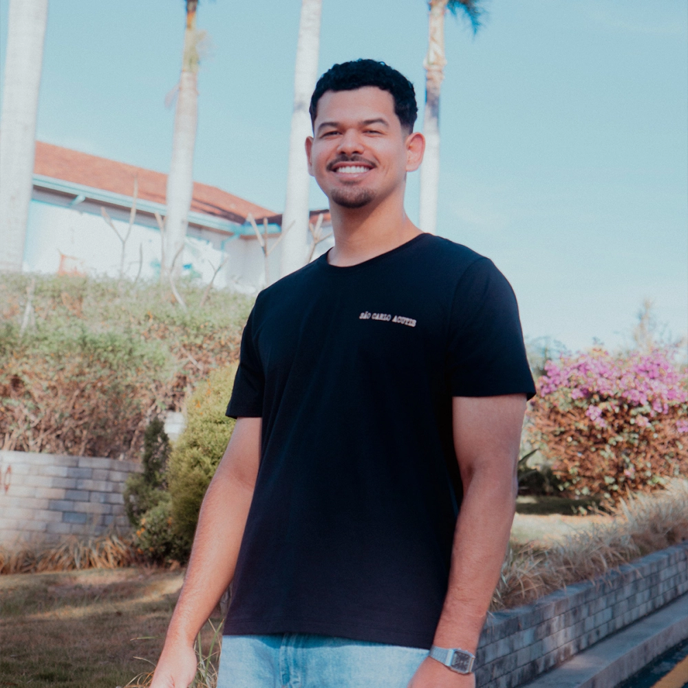 Camiseta São Carlo Acutis