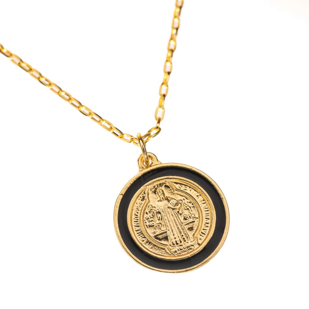 Colar Medalha de São Bento Dourado Colar Medalha de São Bento Dourado