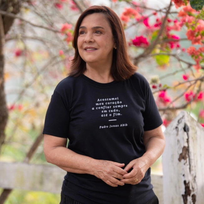 Baby Look Acostumei Meu Coração a Confiar - Padre Jonas Abib Baby Look Acostumei Meu Coração a Confiar - Padre Jonas Abib