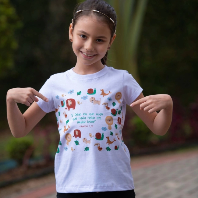 Baby Look Infantil e Deus Viu que Tudo que Havia Feito era Muito Bom Baby Look Infantil e Deus Viu que Tudo que Havia Feito era Muito Bom