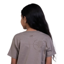 Baby Look Infantil Medalha das Duas Cruzes - Cinza Pedra Baby Look Infantil Medalha das Duas Cruzes - Cinza Pedra