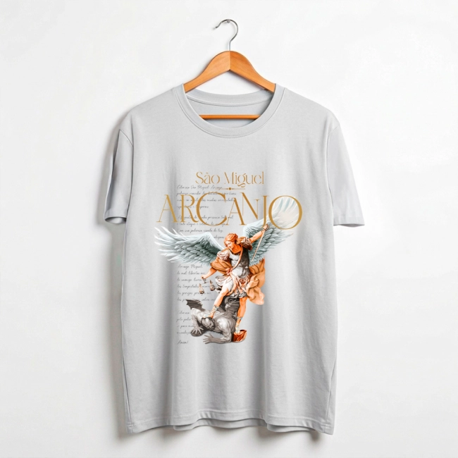 Baby Look Plus Size São Miguel Arcanjo - Cinza Cloud Baby Look Plus Size São Miguel Arcanjo - Cinza Cloud