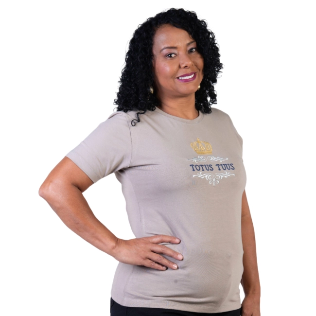 Blusa Bordada Totus Tuus