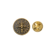 Broche São Bento Dourado Broche São Bento Dourado