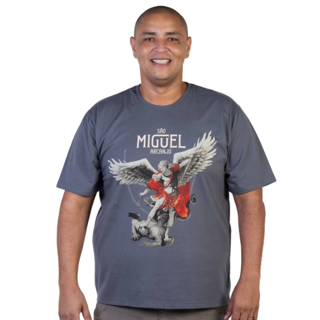 Camiseta Plus Size São Miguel Arcanjo - Cinza Metal Camiseta Plus Size São Miguel Arcanjo - Cinza Metal
