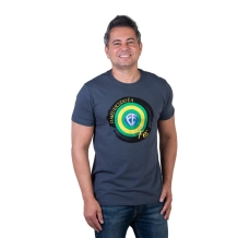 Camiseta Slim Meu Escudo é a Fé - Chumbo Camiseta Slim Meu Escudo é a Fé - Chumbo