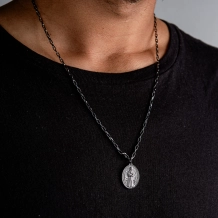 Corrente Medalha Nossa Senhora das Lágrimas e Jesus Manietado - Onix Corrente Medalha Nossa Senhora das Lágrimas e Jesus Manietado - Onix