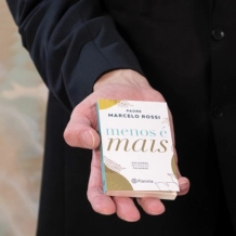 Livro Menos é Mais Livro Menos é Mais