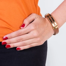 Pulseira de Couro Cruz Vazada - Dourada Pulseira de Couro Cruz Vazada - Dourada