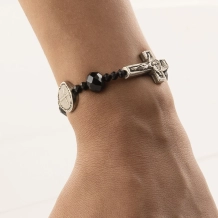 Pulseira Medalha Duas Cruzes Cristal Preta