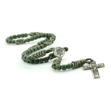 Terço Medalha das Duas Cruzes Paracorde Verde Terço Medalha das Duas Cruzes Paracorde Verde